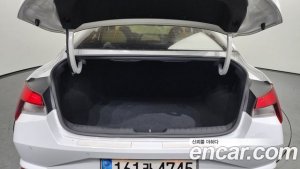 Hyundai AVANTE 1.6 2021 года из Южной Кореи