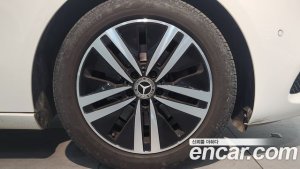 Mercedes-Benz A-Class A200d SEDAN 2021 года из Южной Кореи