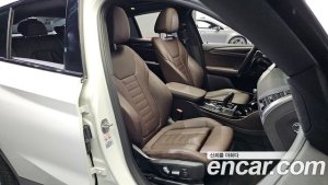 BMW X4 xDrive20i M Sport X 2020 года из Южной Кореи