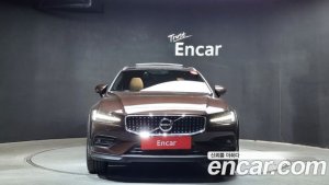 Volvo V60 T5 PRO AWD 2020 года из Южной Кореи