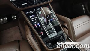 Porsche Cayenne 4.0 Turbo 2020 года из Южной Кореи