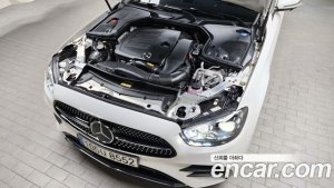 Mercedes-Benz E-Class E350 4MATIC AMG Line 2021 года из Южной Кореи
