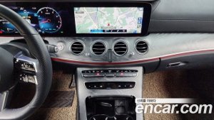 Mercedes-Benz E-Class E350 4MATIC AMG Line 2021 года из Южной Кореи