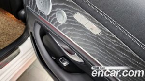 Mercedes-Benz E-Class E350 4MATIC AMG Line 2021 года из Южной Кореи