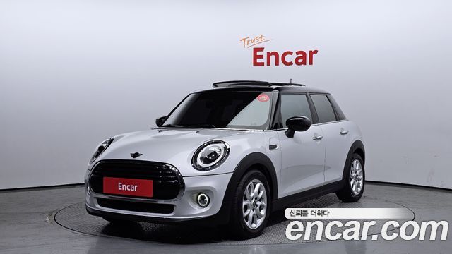 Mini Cooper 5Door HIGH 2020 года из Кореи