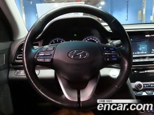 Hyundai AVANTE 1.6 2020 года из Южной Кореи