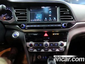 Hyundai AVANTE 1.6 2020 года из Южной Кореи
