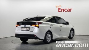 Toyota Prius 1.8 2021 года из Южной Кореи