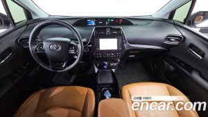 Toyota Prius 1.8 2021 года из Южной Кореи
