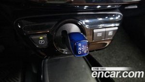 Toyota Prius 1.8 2021 года из Южной Кореи