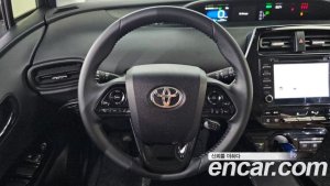 Toyota Prius 1.8 2021 года из Южной Кореи