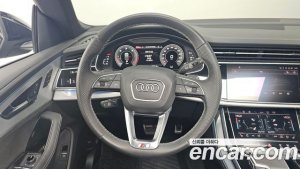 Audi Q8 50 TDI 4WD Premium 2021 года из Южной Кореи
