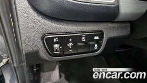 Kia Seltos Дизель 1.6 2WD 2020 года из Южной Кореи