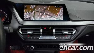 BMW 2-Series 218d M Sport 2021 года из Южной Кореи