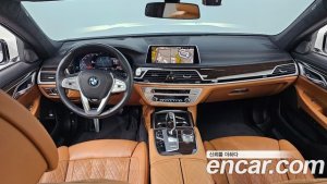 BMW 7-Series 740Li xDrive Design Pure Excellence 2020 года из Южной Кореи