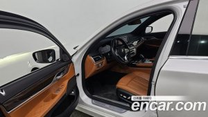 BMW 7-Series 740Li xDrive Design Pure Excellence 2020 года из Южной Кореи