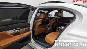 BMW 7-Series 740Li xDrive Design Pure Excellence 2020 года из Южной Кореи