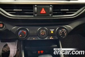 Kia K3 Standard 2021 года из Южной Кореи