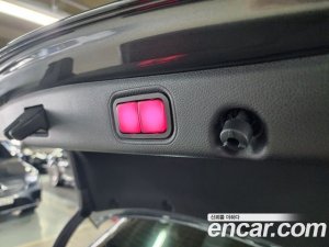 Mercedes-Benz E-Class E300e 4MATIC Exclusive 2020 года из Южной Кореи