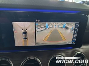 Mercedes-Benz E-Class E300e 4MATIC Exclusive 2020 года из Южной Кореи