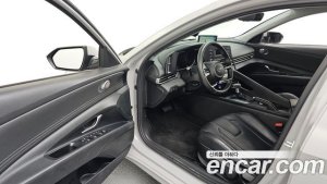 Hyundai AVANTE 1.6 2021 года из Южной Кореи