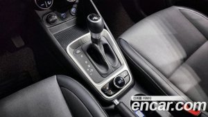 Hyundai Venue 1.6 Smart 2020 года из Южной Кореи