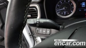 Hyundai Venue 1.6 Smart 2020 года из Южной Кореи