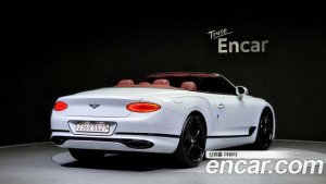 Bentley Continental 6.0 GTC 2020 года из Южной Кореи