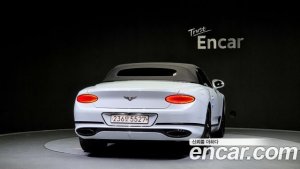Bentley Continental 6.0 GTC 2020 года из Южной Кореи