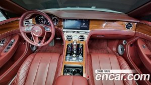 Bentley Continental 6.0 GTC 2020 года из Южной Кореи
