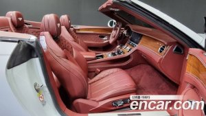 Bentley Continental 6.0 GTC 2020 года из Южной Кореи