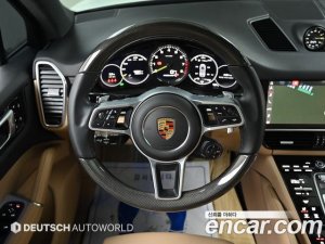 Porsche Cayenne 3.0 E-하이브리드 2021 года из Южной Кореи