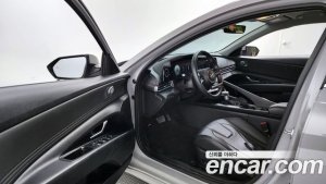 Hyundai AVANTE 1.6 2021 года из Южной Кореи