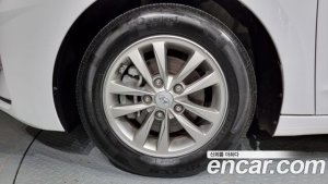 Hyundai AVANTE 1.6 2020 года из Южной Кореи