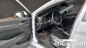 Hyundai AVANTE 1.6 2020 года из Южной Кореи