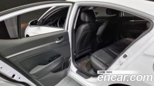 Hyundai AVANTE 1.6 2020 года из Южной Кореи