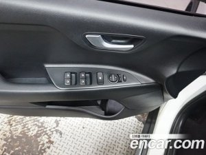 Kia Stonic 1.4 2020 года из Южной Кореи
