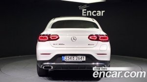 Mercedes-Benz GLC-Class GLC300e 4MATIC Coupe 2020 года из Южной Кореи
