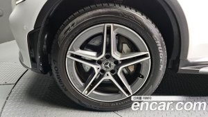 Mercedes-Benz GLC-Class GLC300e 4MATIC Coupe 2020 года из Южной Кореи