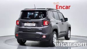 Jeep Renegade 2.4 Longitude 2021 года из Южной Кореи