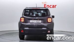 Jeep Renegade 2.4 Longitude 2021 года из Южной Кореи