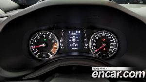 Jeep Renegade 2.4 Longitude 2021 года из Южной Кореи