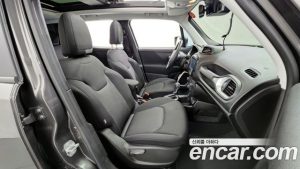 Jeep Renegade 2.4 Longitude 2021 года из Южной Кореи