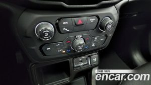 Jeep Renegade 2.4 Longitude 2021 года из Южной Кореи