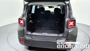 Jeep Renegade 2.4 Longitude 2021 года из Южной Кореи