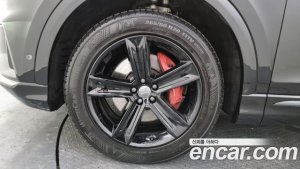 Audi Q8 45 TDI 4WD Premium 2021 года из Южной Кореи