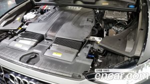 Audi Q8 45 TDI 4WD Premium 2021 года из Южной Кореи