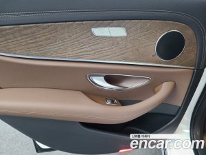 Mercedes-Benz E-Class E250 Exclusive 2021 года из Южной Кореи
