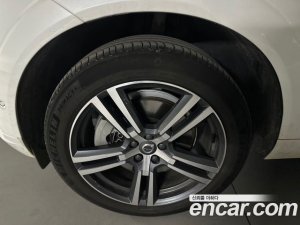 Volvo XC60 T8 R-디자인 2021 года из Южной Кореи