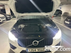 Volvo XC60 T8 R-디자인 2021 года из Южной Кореи
